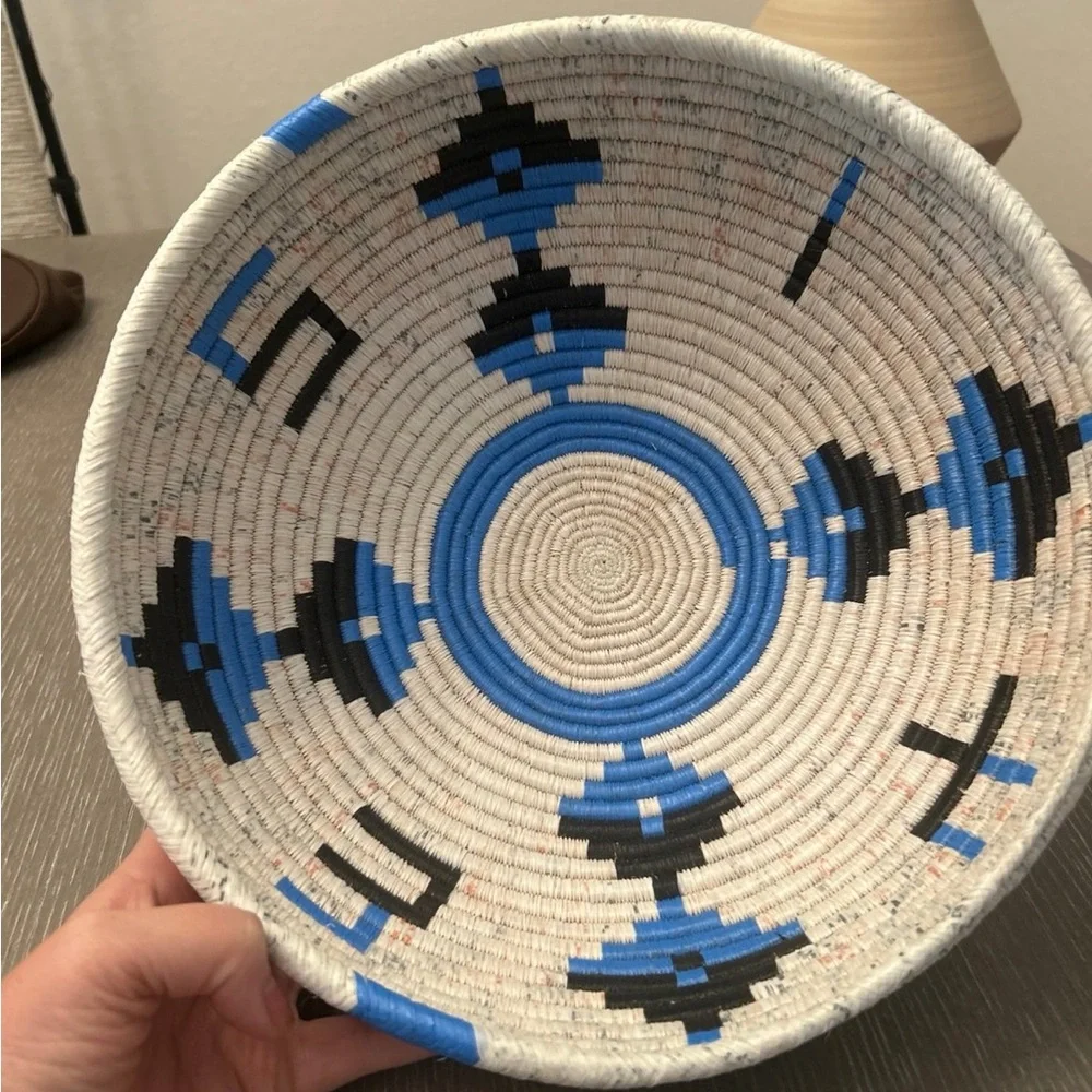 African Basket- Siwe Rwanda Basket Woven Basket‎ Sisal & Sweetgrass